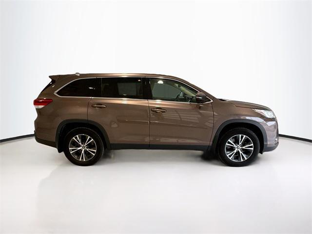 used 2019 Toyota Highlander car, priced at $28,374