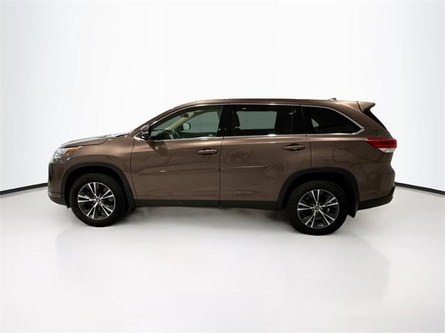 used 2019 Toyota Highlander car, priced at $28,374