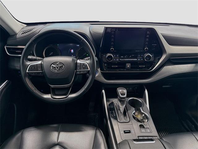 used 2022 Toyota Highlander Hybrid car, priced at $39,716