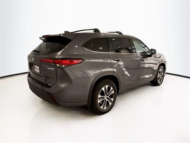 used 2022 Toyota Highlander Hybrid car, priced at $39,716