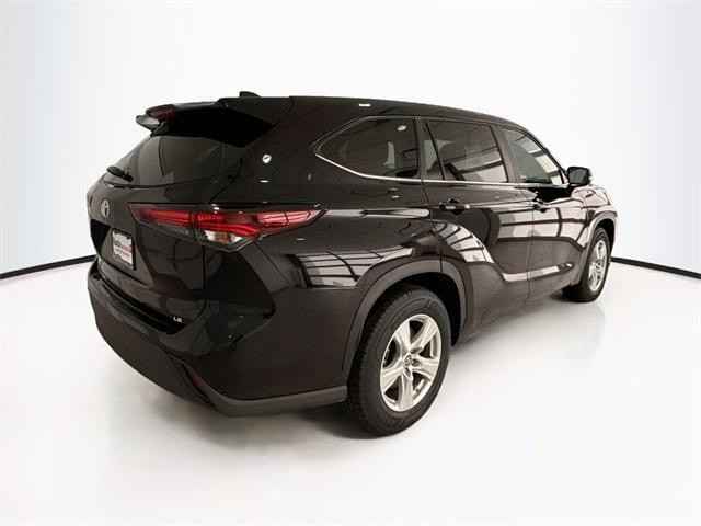 used 2024 Toyota Highlander car, priced at $39,372