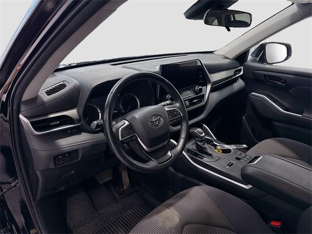 used 2024 Toyota Highlander car, priced at $39,372