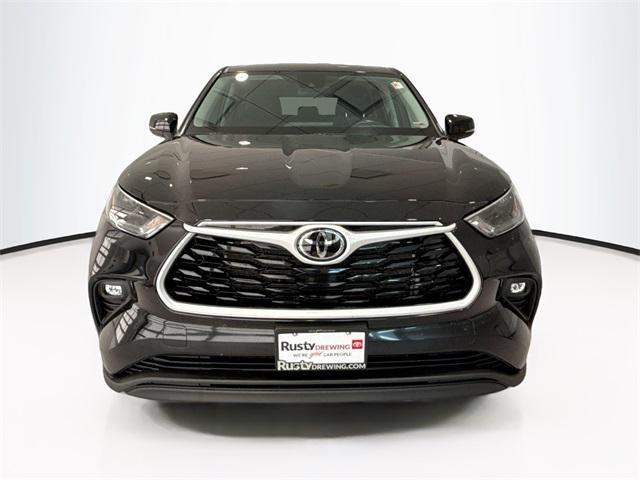 used 2024 Toyota Highlander car, priced at $39,372