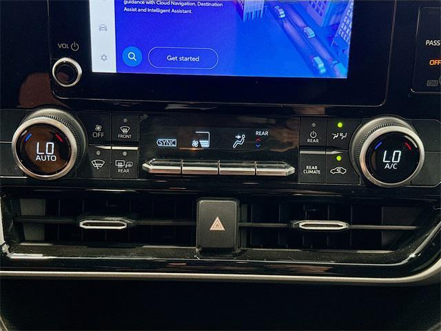 used 2024 Toyota Highlander car, priced at $39,372