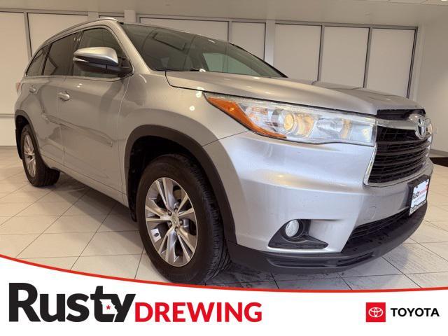 used 2015 Toyota Highlander car, priced at $17,648