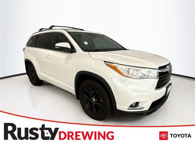 used 2015 Toyota Highlander car, priced at $18,192