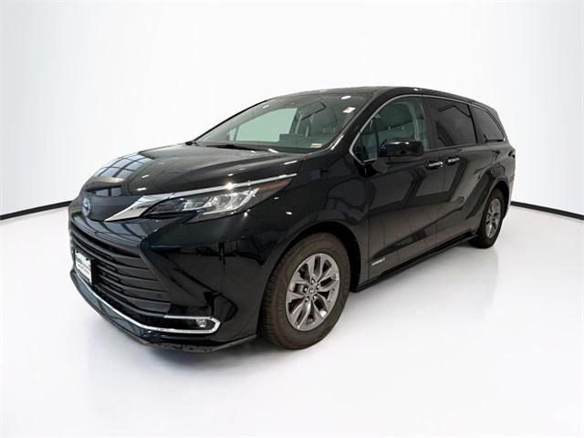 used 2021 Toyota Sienna car, priced at $33,200