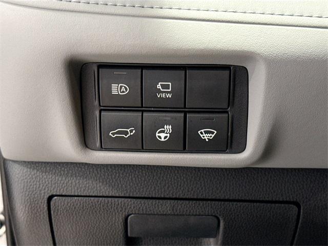 used 2022 Toyota Highlander car, priced at $37,731