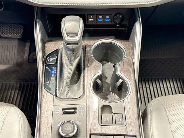 used 2022 Toyota Highlander car, priced at $37,731