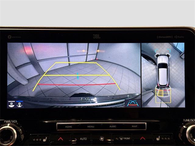 used 2022 Toyota Highlander car, priced at $37,731