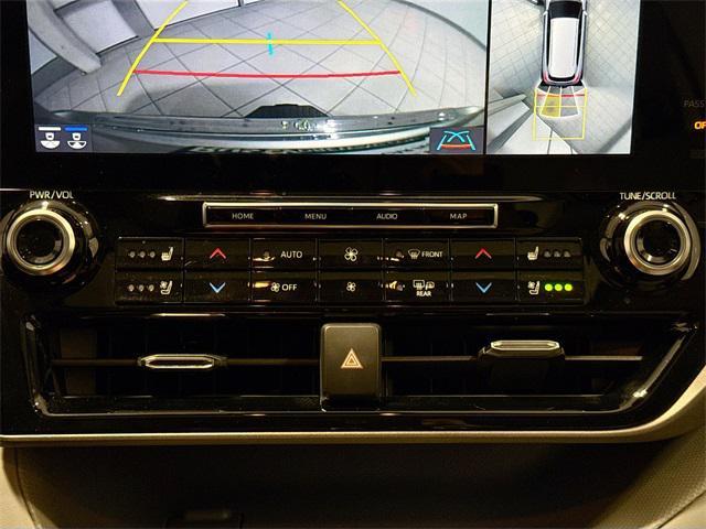 used 2022 Toyota Highlander car, priced at $37,731