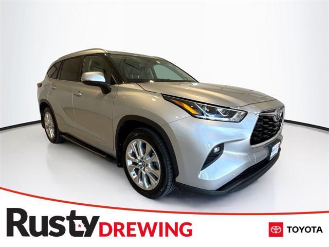 used 2022 Toyota Highlander car, priced at $37,731