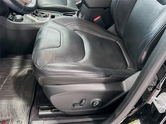 used 2018 Jeep Cherokee car, priced at $17,707