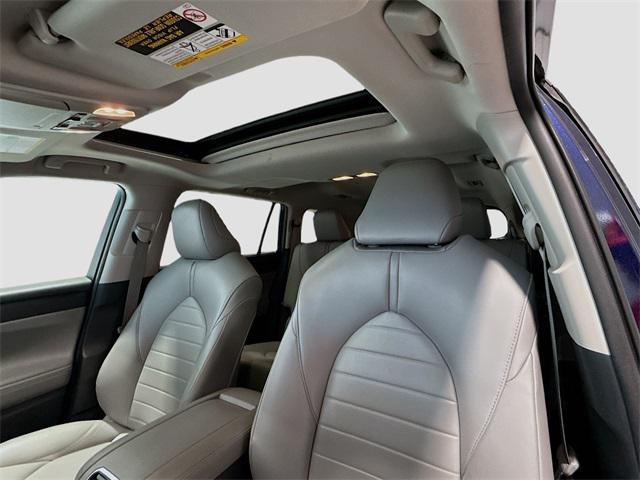 used 2020 Toyota Highlander Hybrid car, priced at $30,178
