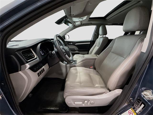 used 2019 Toyota Highlander car, priced at $22,833