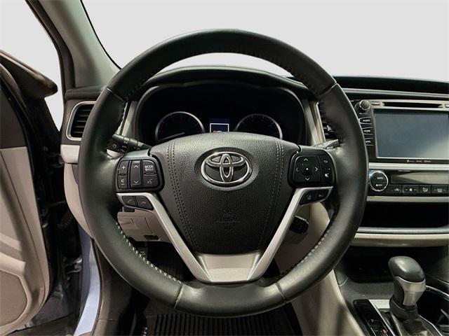 used 2019 Toyota Highlander car, priced at $22,833