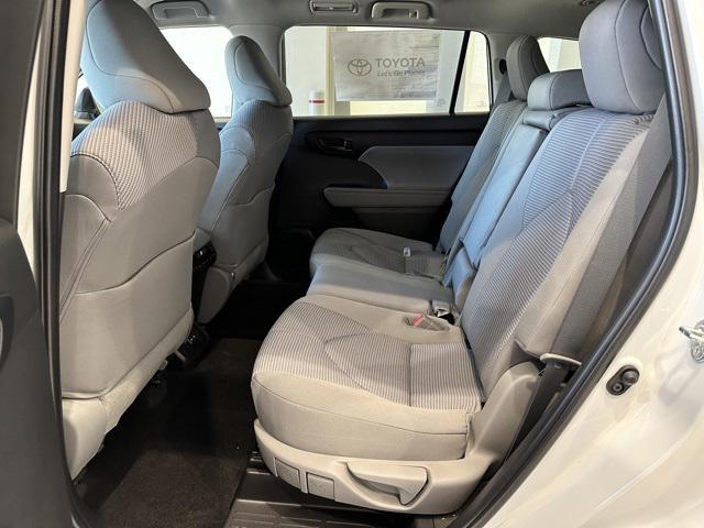 new 2023 Toyota Highlander car, priced at $39,217