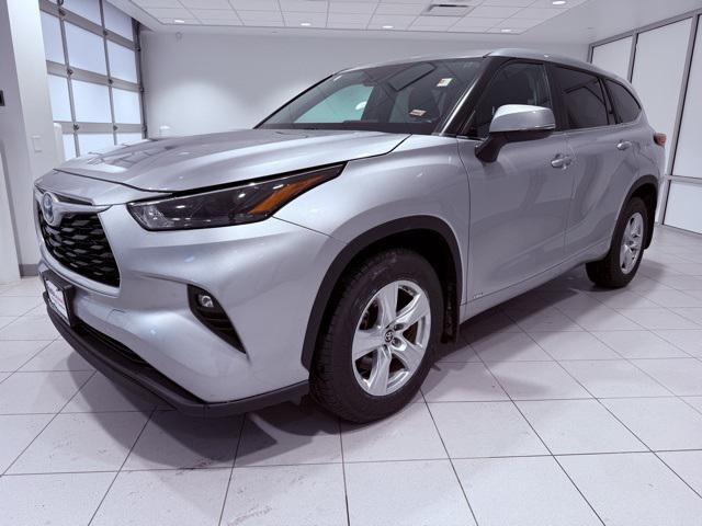 used 2023 Toyota Highlander Hybrid car, priced at $35,062