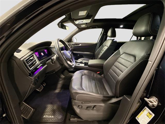 used 2024 Volkswagen Atlas Cross Sport car, priced at $38,900