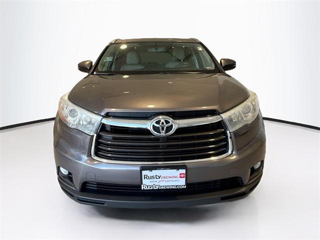 used 2016 Toyota Highlander car, priced at $19,096