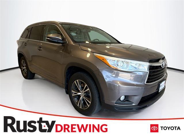 used 2016 Toyota Highlander car, priced at $19,096