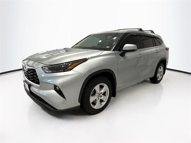 used 2023 Toyota Highlander car, priced at $37,064