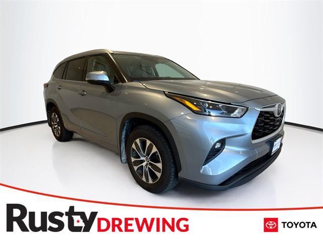 used 2022 Toyota Highlander car, priced at $36,630