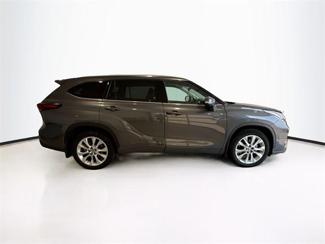 used 2024 Toyota Highlander car, priced at $43,841
