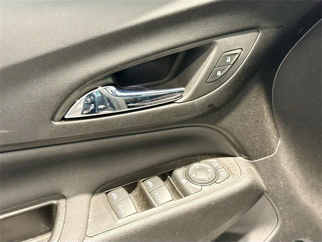used 2023 Chevrolet Equinox car, priced at $25,900