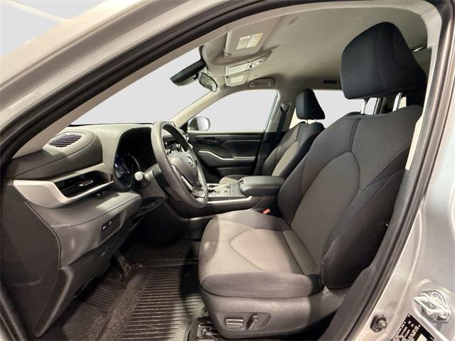 used 2023 Toyota Highlander car, priced at $40,394