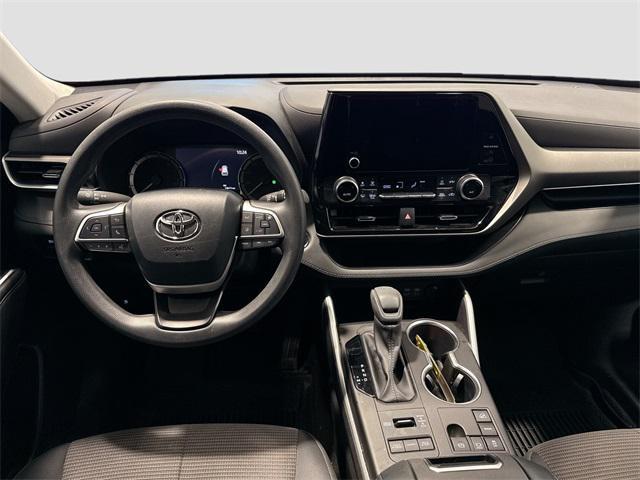 used 2023 Toyota Highlander car, priced at $40,394