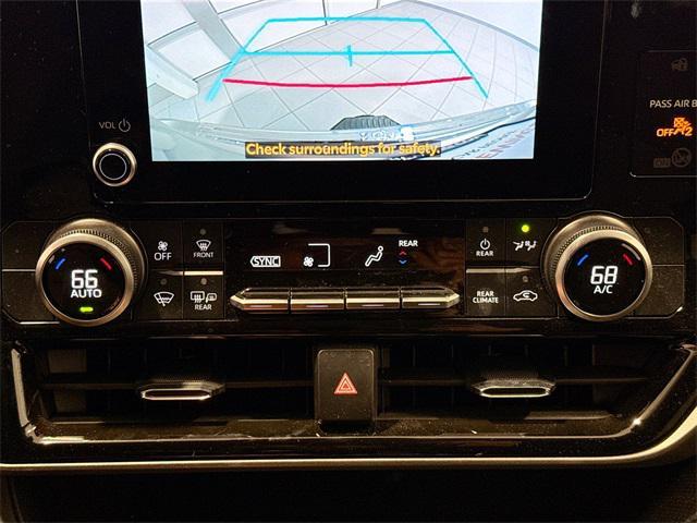 used 2023 Toyota Highlander car, priced at $40,394