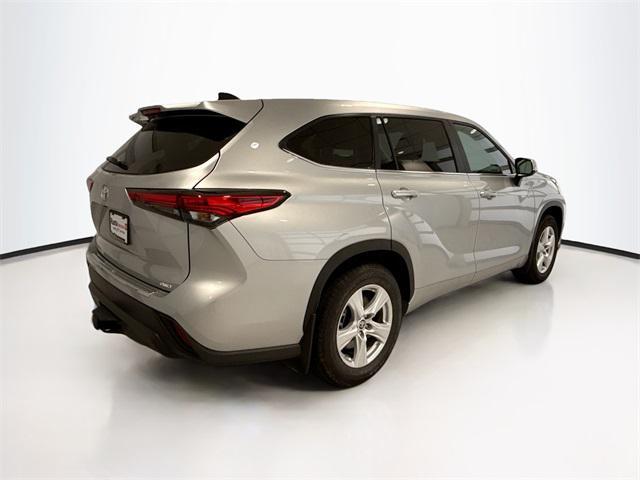 used 2023 Toyota Highlander car, priced at $40,394