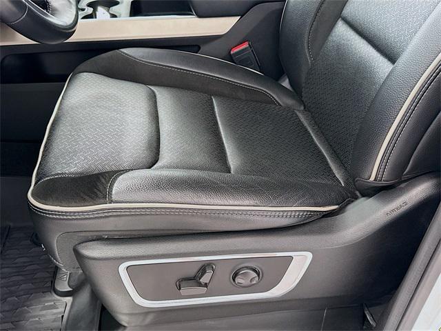 used 2022 Ram 1500 car, priced at $40,623