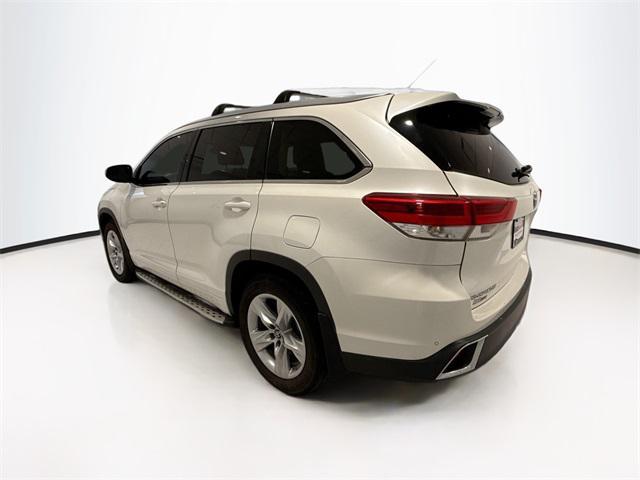 used 2017 Toyota Highlander car, priced at $18,809