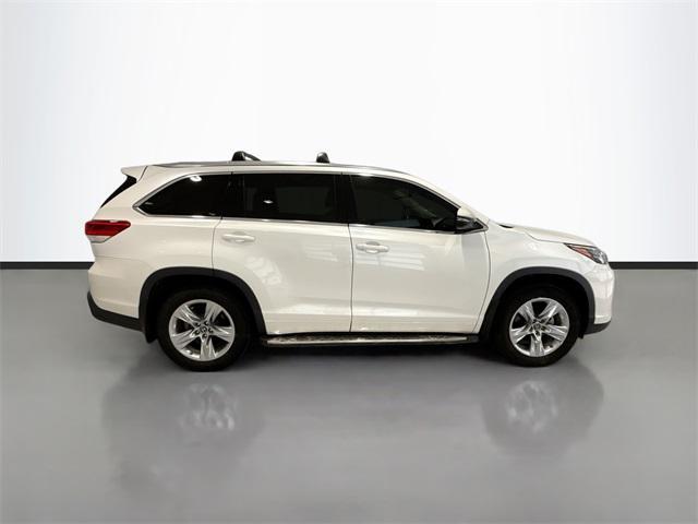 used 2017 Toyota Highlander car, priced at $19,739
