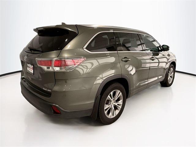 used 2015 Toyota Highlander car, priced at $18,903