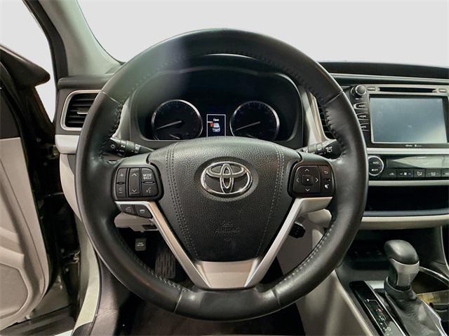 used 2015 Toyota Highlander car, priced at $18,903