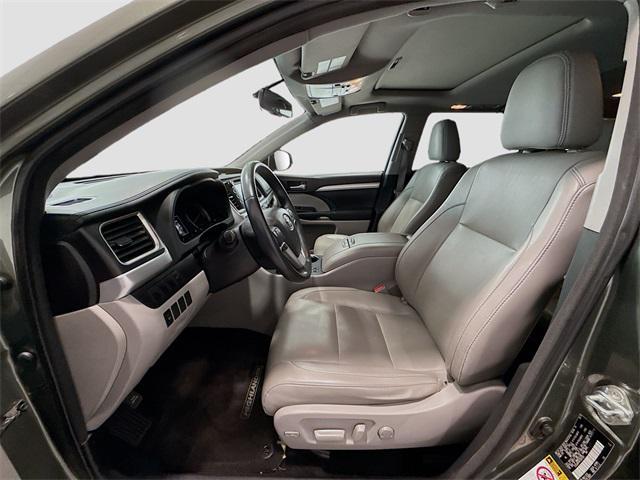 used 2015 Toyota Highlander car, priced at $18,903