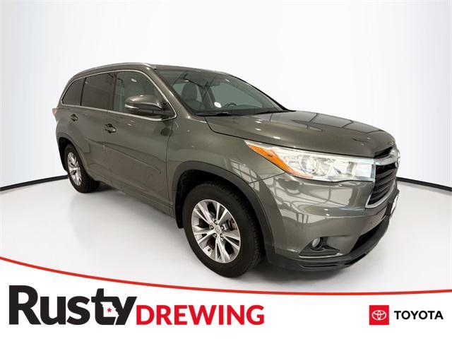 used 2015 Toyota Highlander car, priced at $18,903