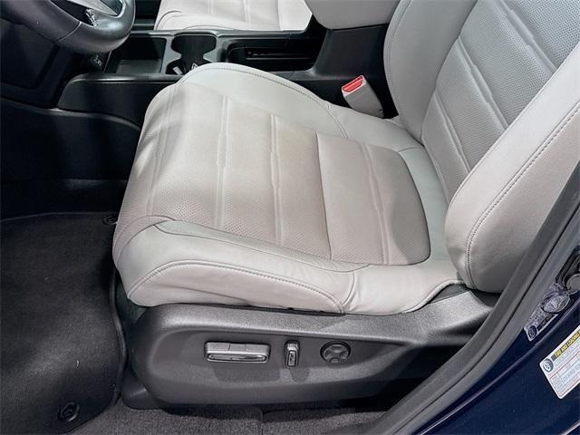 used 2022 Honda CR-V car, priced at $33,338