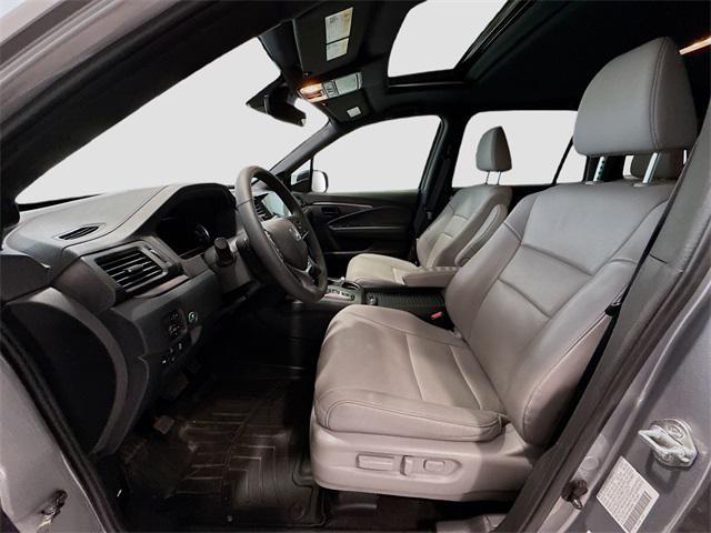 used 2022 Honda Passport car, priced at $25,328