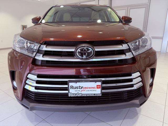 used 2018 Toyota Highlander car, priced at $23,822