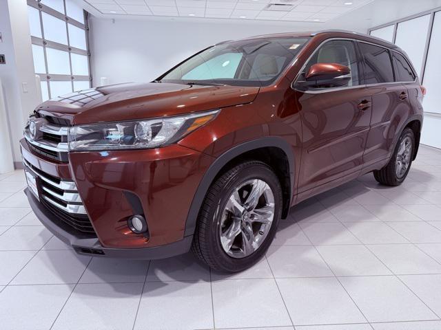 used 2018 Toyota Highlander car, priced at $23,822