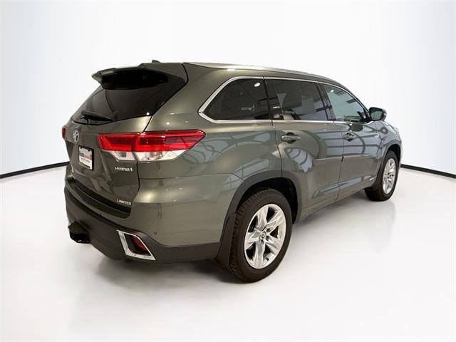 used 2019 Toyota Highlander Hybrid car, priced at $32,432
