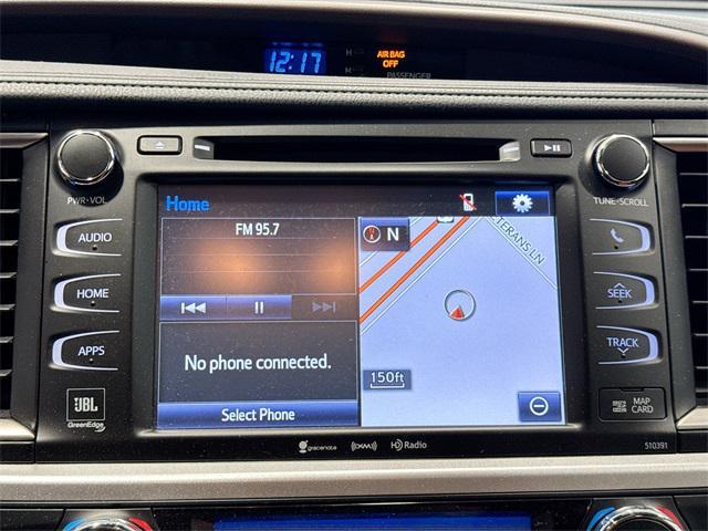 used 2019 Toyota Highlander Hybrid car, priced at $32,432