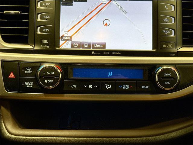 used 2019 Toyota Highlander Hybrid car, priced at $32,432