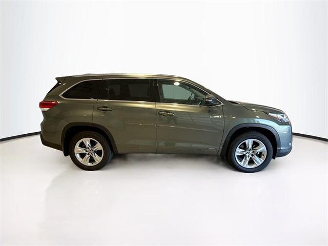 used 2019 Toyota Highlander Hybrid car, priced at $32,432