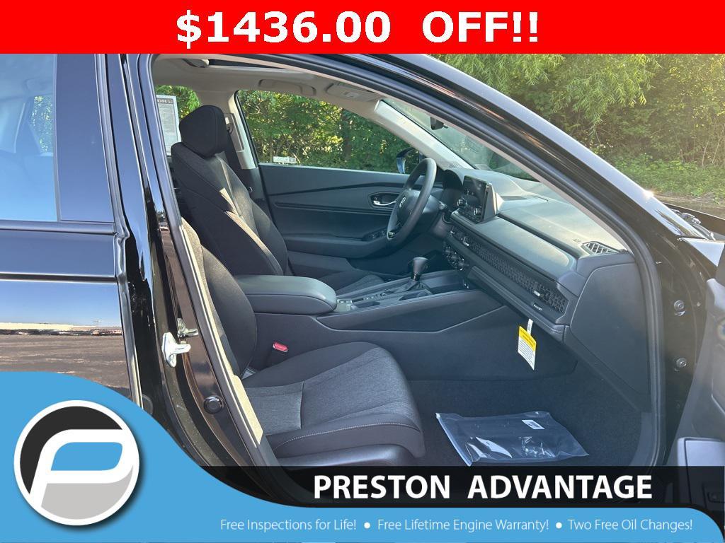 new 2025 Honda Accord car, priced at $30,274