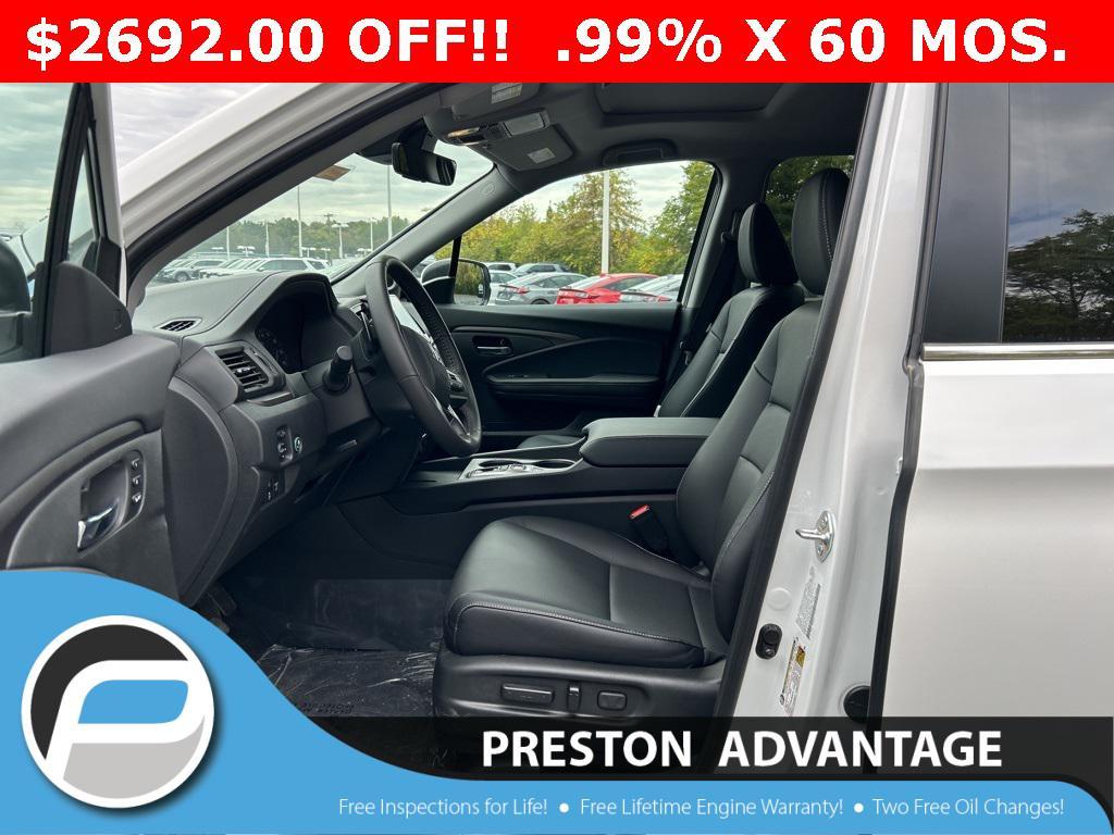 new 2025 Honda Ridgeline car, priced at $42,193